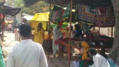Varanasi News: छोटी ईद के मेले में आस्ताने पर जुटी भीड़, मना हजरत मकदूम शाह तैयब बनारसी का उस्र