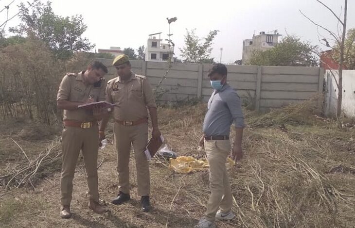 अरहर के खेत में मिला मानव कंकाल:  सिर की हड्डी के साथ में पैर की हड्डी हुई बरामद, 30 वर्षीय व्यक्ति का शव होने की सामने आ रही बात - Lucknow News