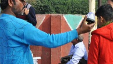 ताजमहल पर खत्म नहीं हो रहा लपकों का आतंक:  CM तक दे चुके हैं लपकामुक्त करने के निर्देश, 1500 लपके हैं सक्रिय - Agra News