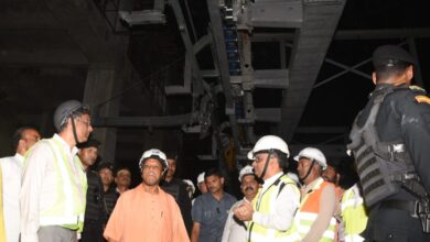 मुख्यमंत्री को निरीक्षण में धीमी मिली रोपवे निर्माण की रफ्तार:  परियोजनाओं की आधी रात परखी हकीकत, दिन-रात काम कराएं अधिकारी, CM ने जाम पर जताई चिंता - Varanasi News